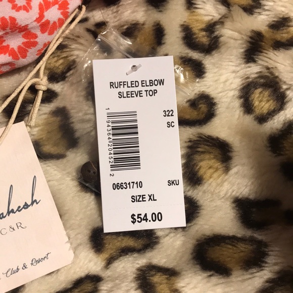 3/4 length sleeve button up shirt. - Picture 4 of 6